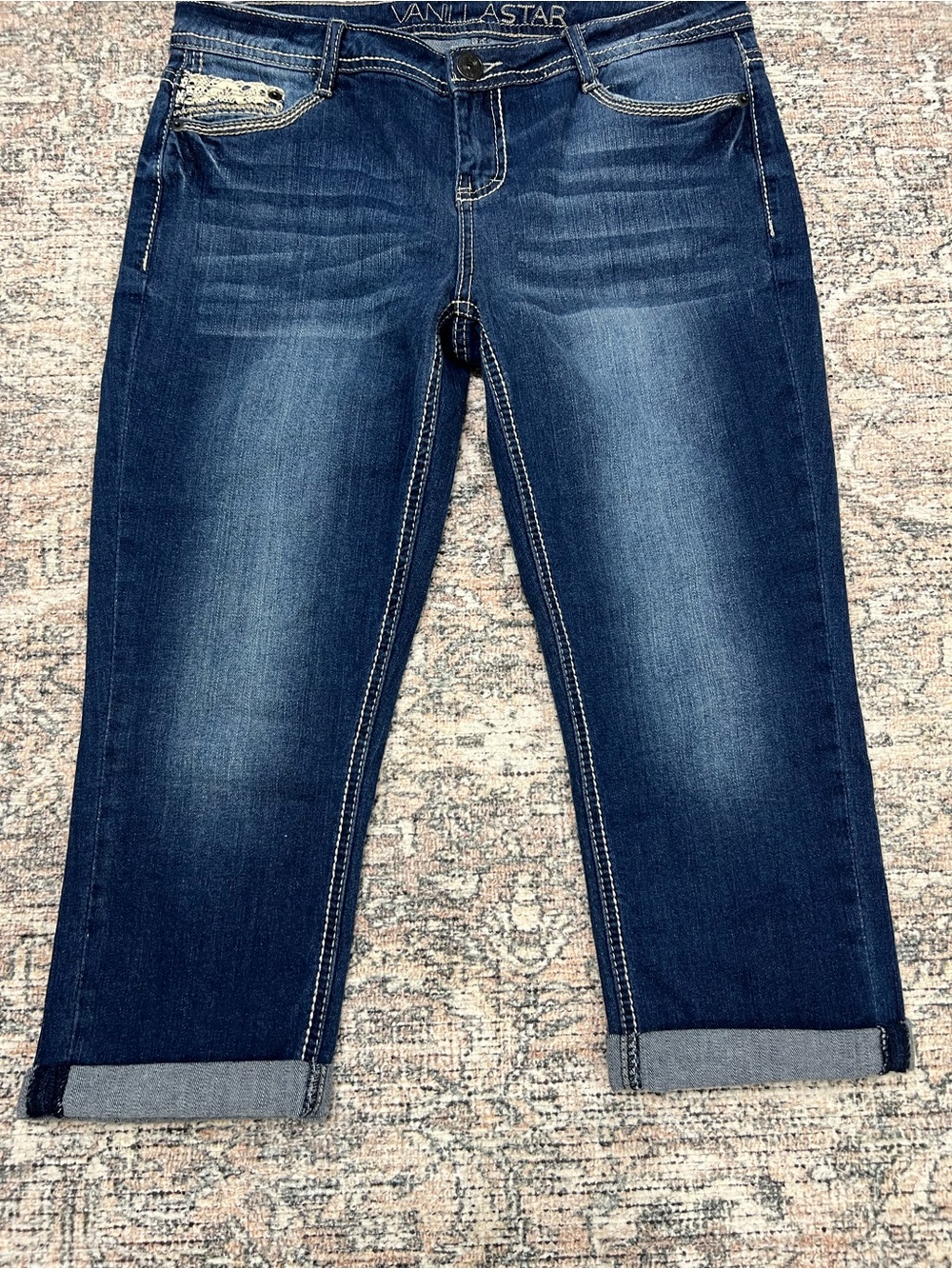 Vanilla Star Capri Jeans Crochet Flap Pocket Stretch Denim Women’s Size 11 - Picture 7 of 16